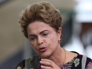 Dilma esperará sessão de vetos presidenciais para enviar pacote fical
