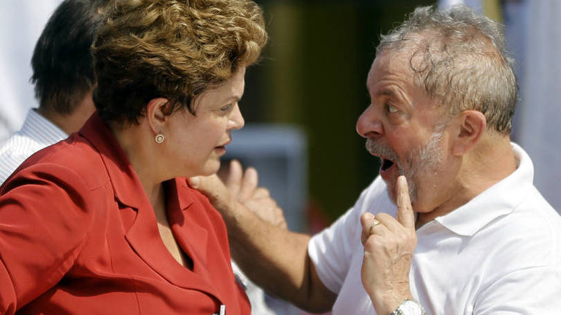A presidente Dilma Rousseff e o ex-presidente Luiz Inácio Lula da Silva em evento de campanha em São Bernardo do Campo