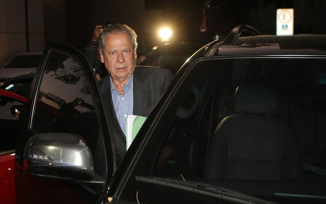 O ex-ministro da Casa Civil José Dirceu espera ingressar no regime aberto ainda este ano