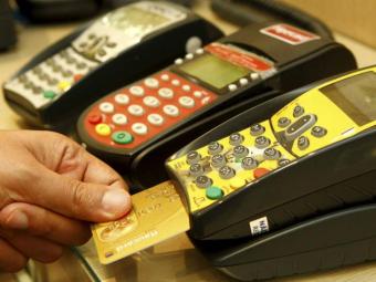 Dívida no rotativo do cartão de crédito atinge R$33,1 bilhões - Foto: Eduardo Martins| Ag. A TARDE