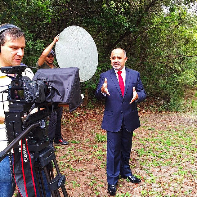 George Hilton, novo ministro do Esporte, em gravação de propaganda eleitoral