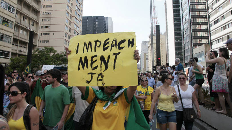 Manifestação em SP pede impeachment de Dilma Rousseff