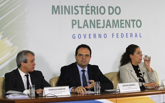 Marcelo Saintive (secretário do Tesouro Nacional) ministro Nelson Barbosa (Planejamento) e Esther Dweck (secretária do Orçamento Federal) anunciam cortes no Orçamento