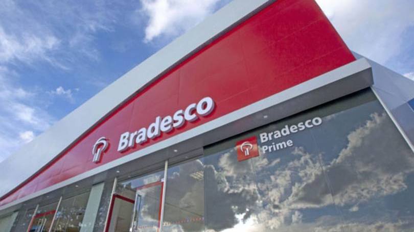 Fachada da agência prime do Banco Bradesco