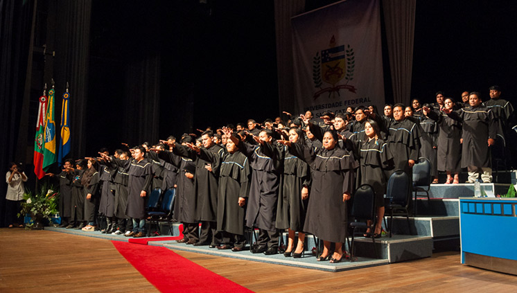 indígena formatura licenciatura