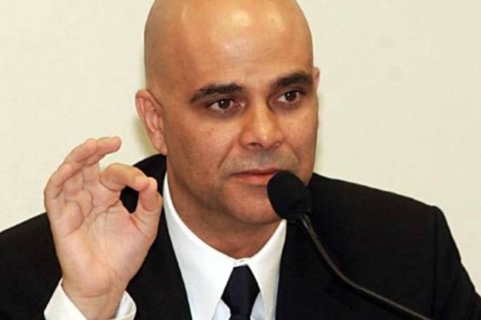 marcos_valerio_em_depoimento_a_cpmi_dos_correios_em_200521