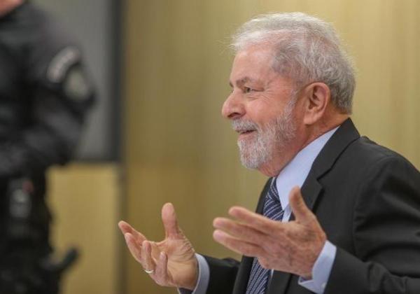 Lula diz a empresários que não rasga contratos e que irá ‘normalizar o País’