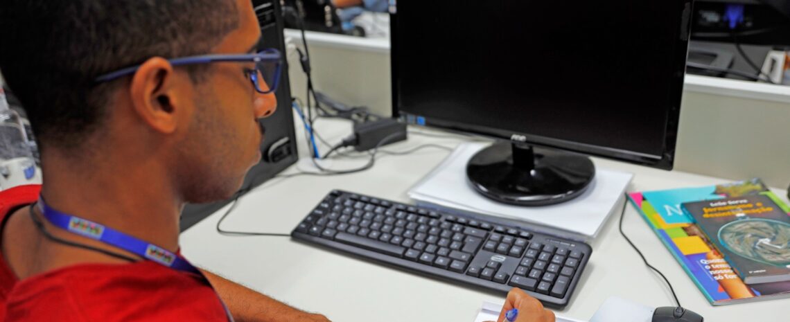 Partiu Estágio convoca 2215 universitários para atuar em 197 municípios baianos Partiu Estágio convoca 2215 universitários para atuar em 197 municípios baianos