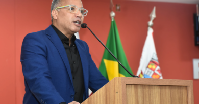 Câmara Municipal: Horário de Liderança registra anúncio de pré-candidatura de Luciano Almeida, convite para o PGP e defesa da participação democrática